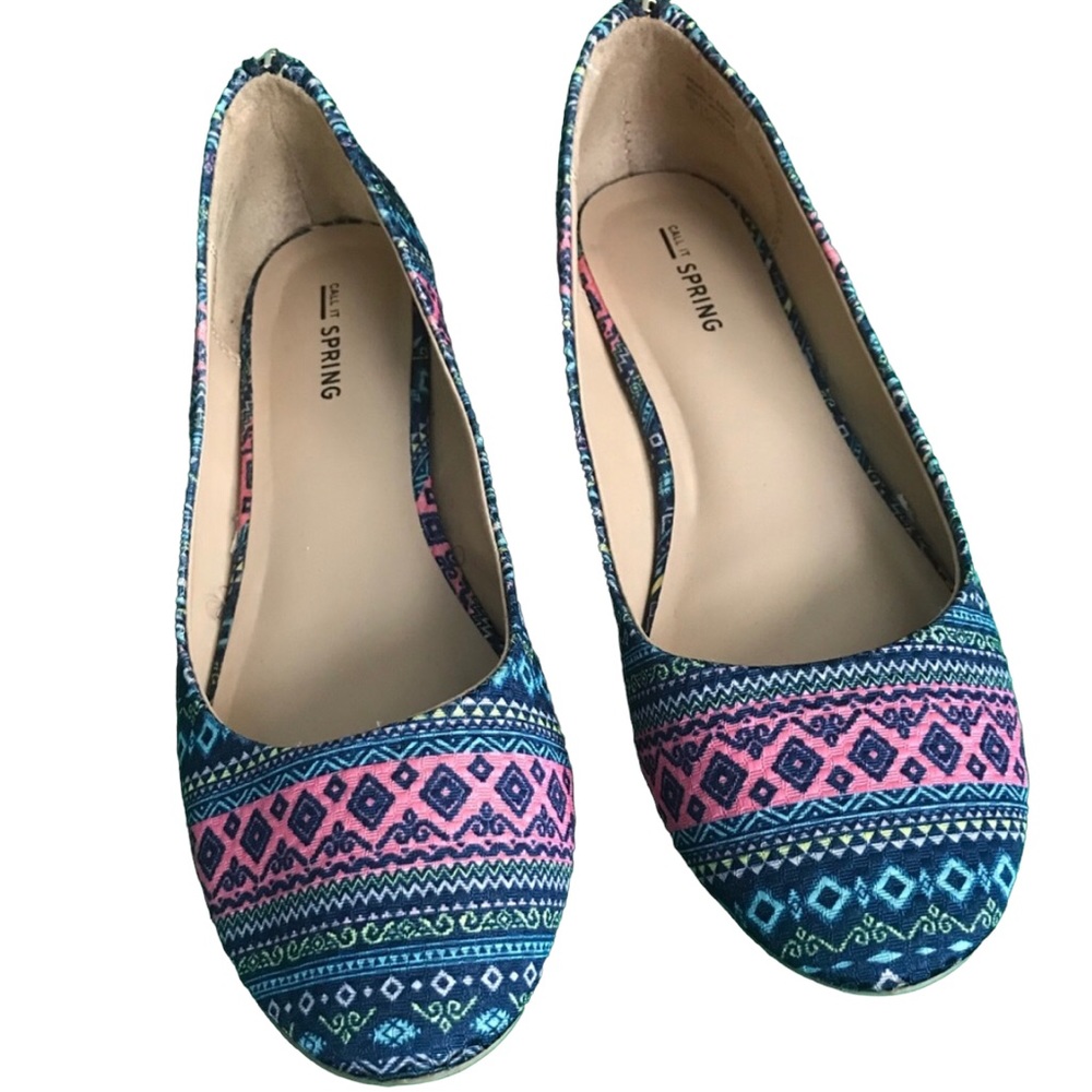 Patterned multicolored Trendy Flats in Blues & Pink size 8 shoes